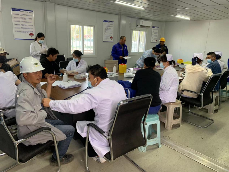 華北公司日照項(xiàng)目部開展“心系職工送健康、愛心體檢暖人心”活動(dòng)