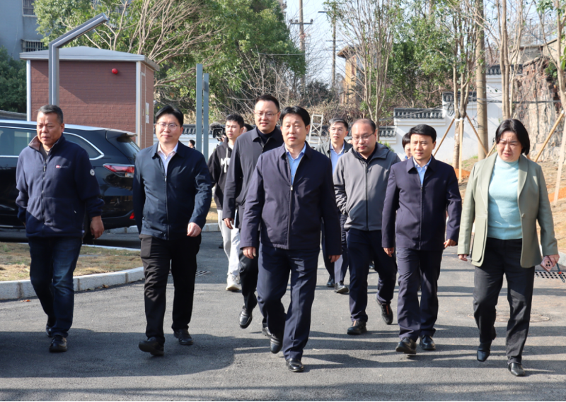 李摯到中國化學(xué)四化建承建的梅溪橋泵站項目調(diào)研